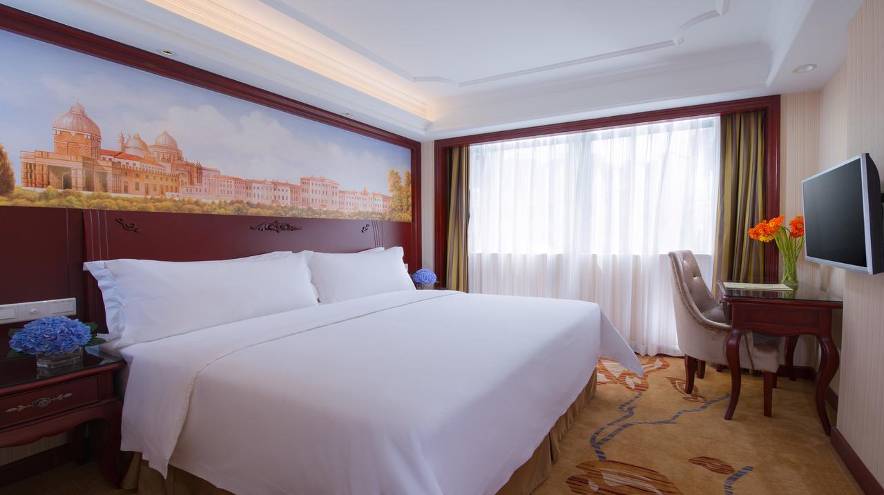 Vienna Hotel Shenzhen Shuanglong Subway Station Luaran gambar