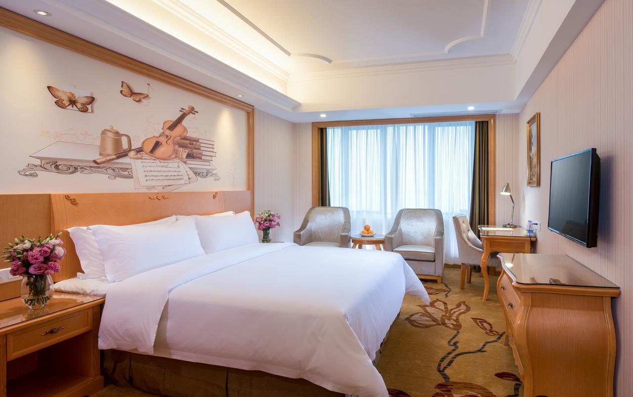 Vienna Hotel Shenzhen Shuanglong Subway Station Luaran gambar